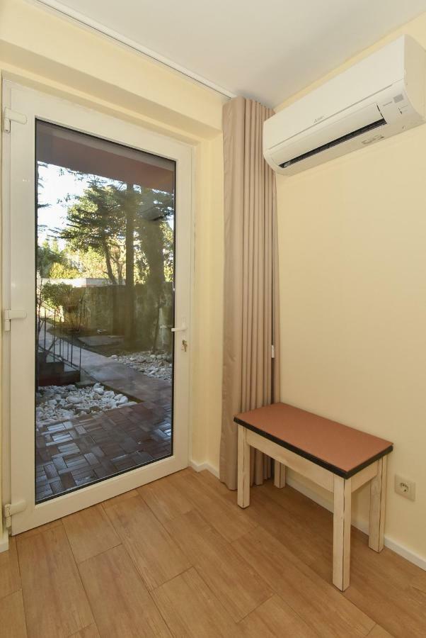 Standard Single Room Garden View