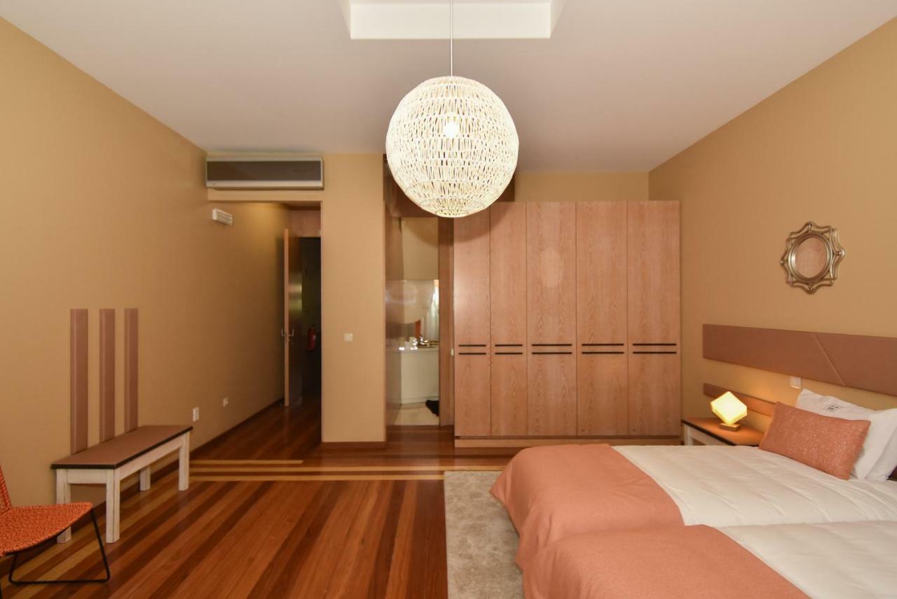 Deluxe Twin Room Street View