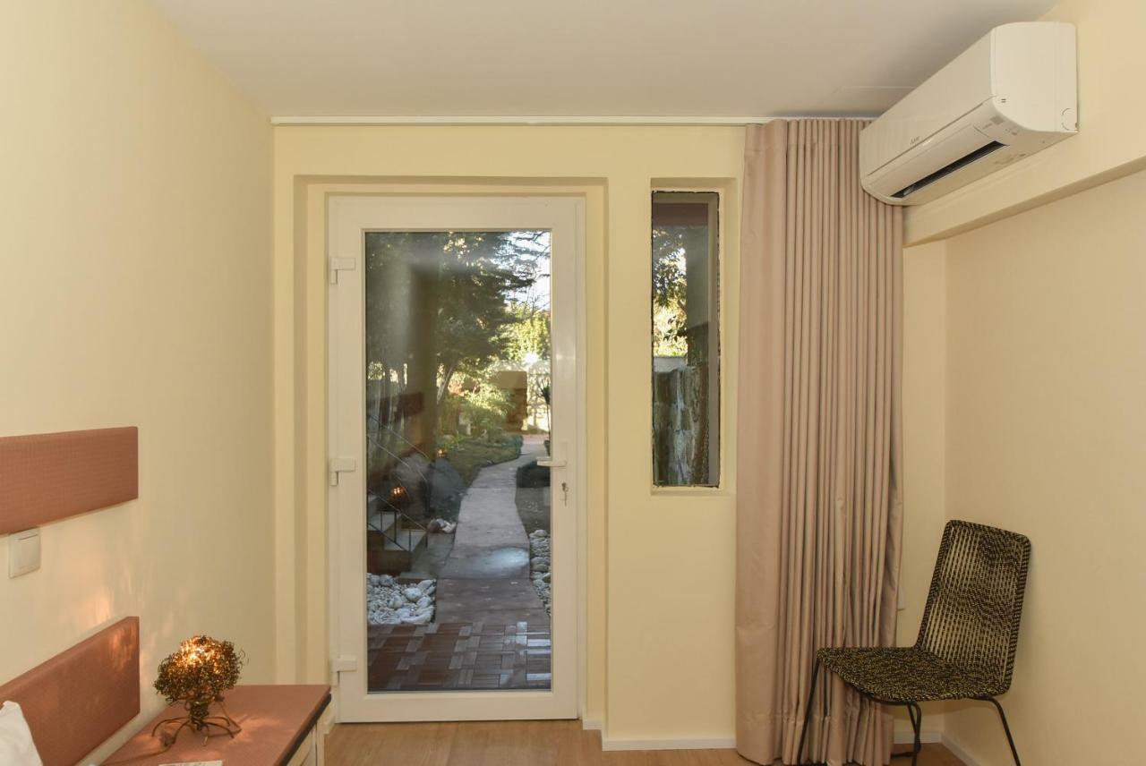 Large Single Room