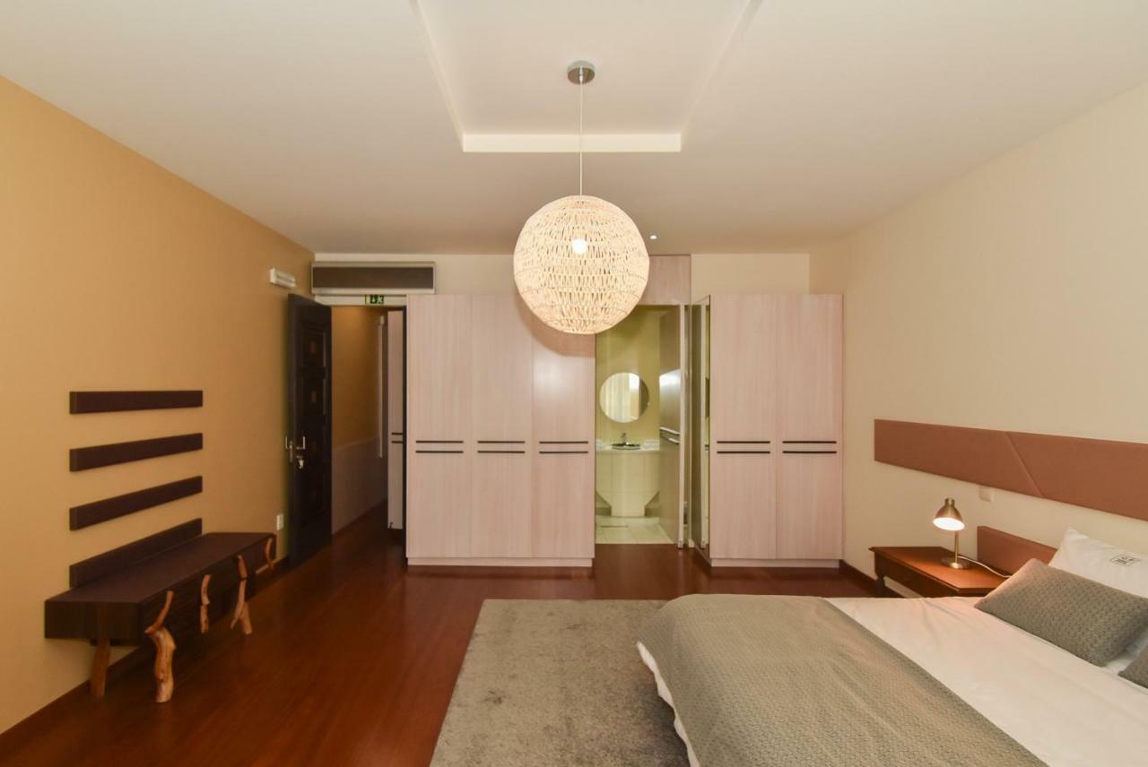 Deluxe Double Bedroom Street View