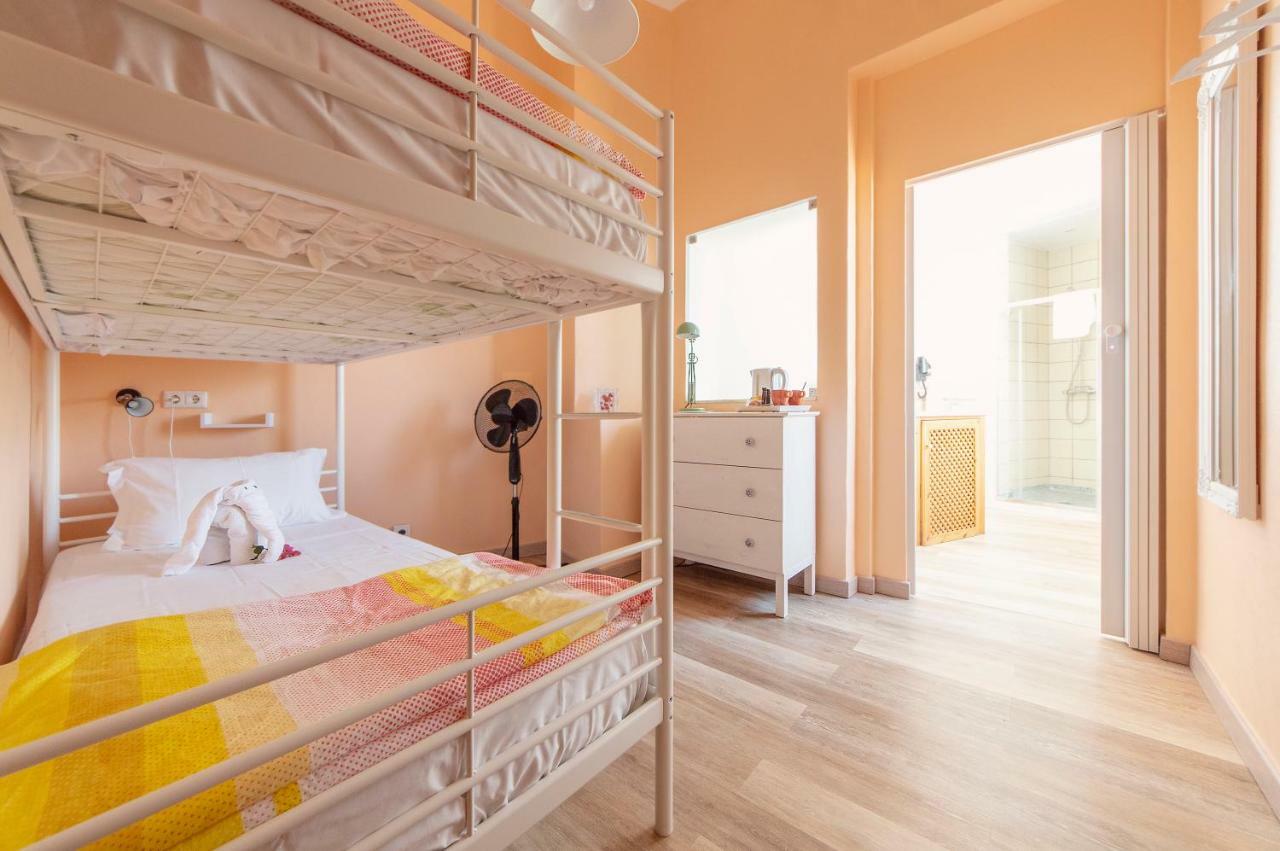 Chambre Lits Jumeaux avec Salle de Bains Privative