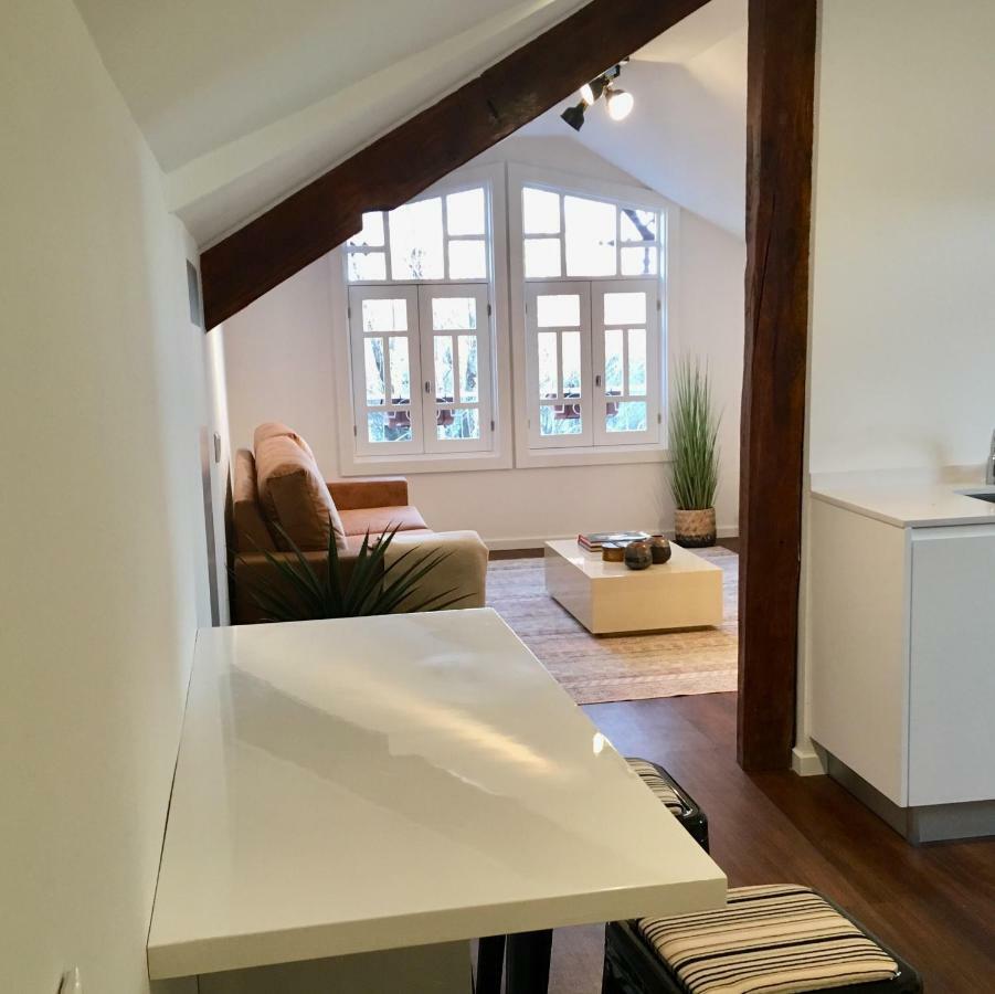 Apartamento com 1 Quarto