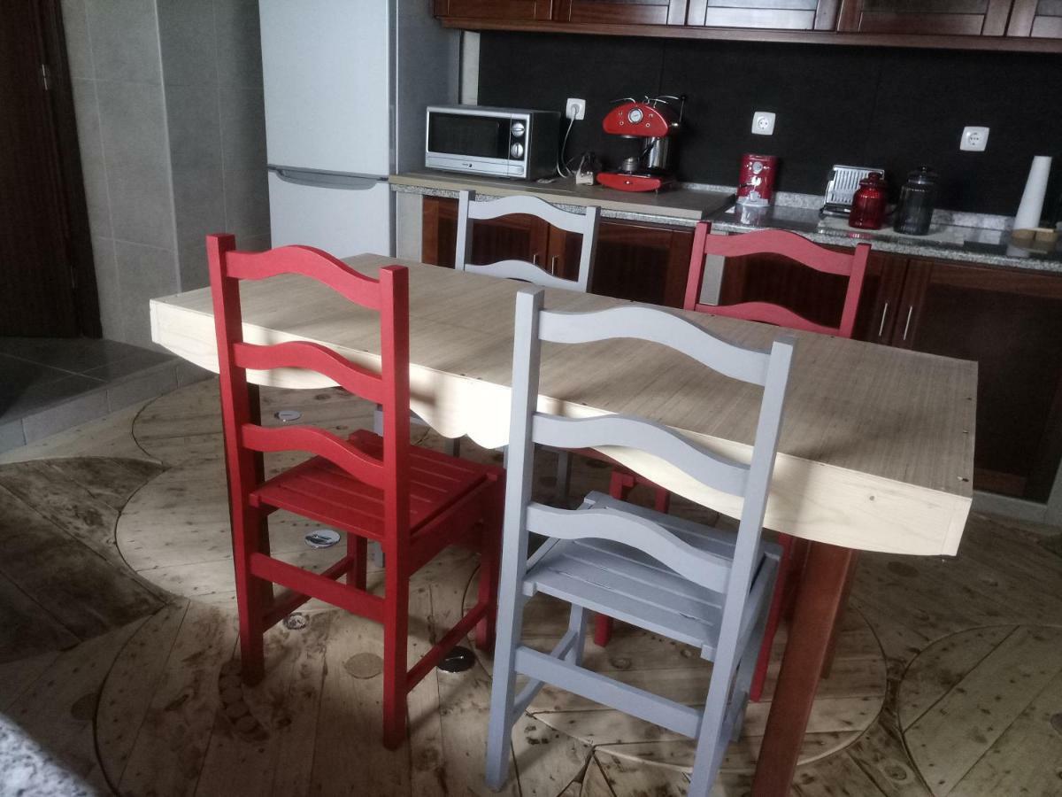 Two-Bedroom House,883610245:JPEG