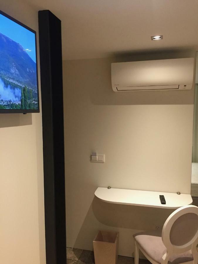 Small Double Room,894595993:JPEG