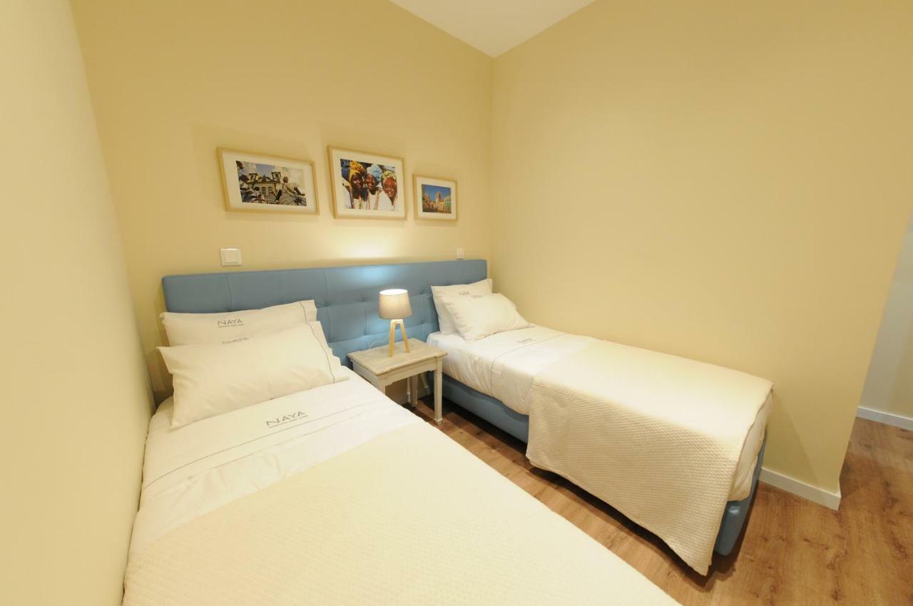 Quarto com Cama de Casal ou 2 de Solteiro