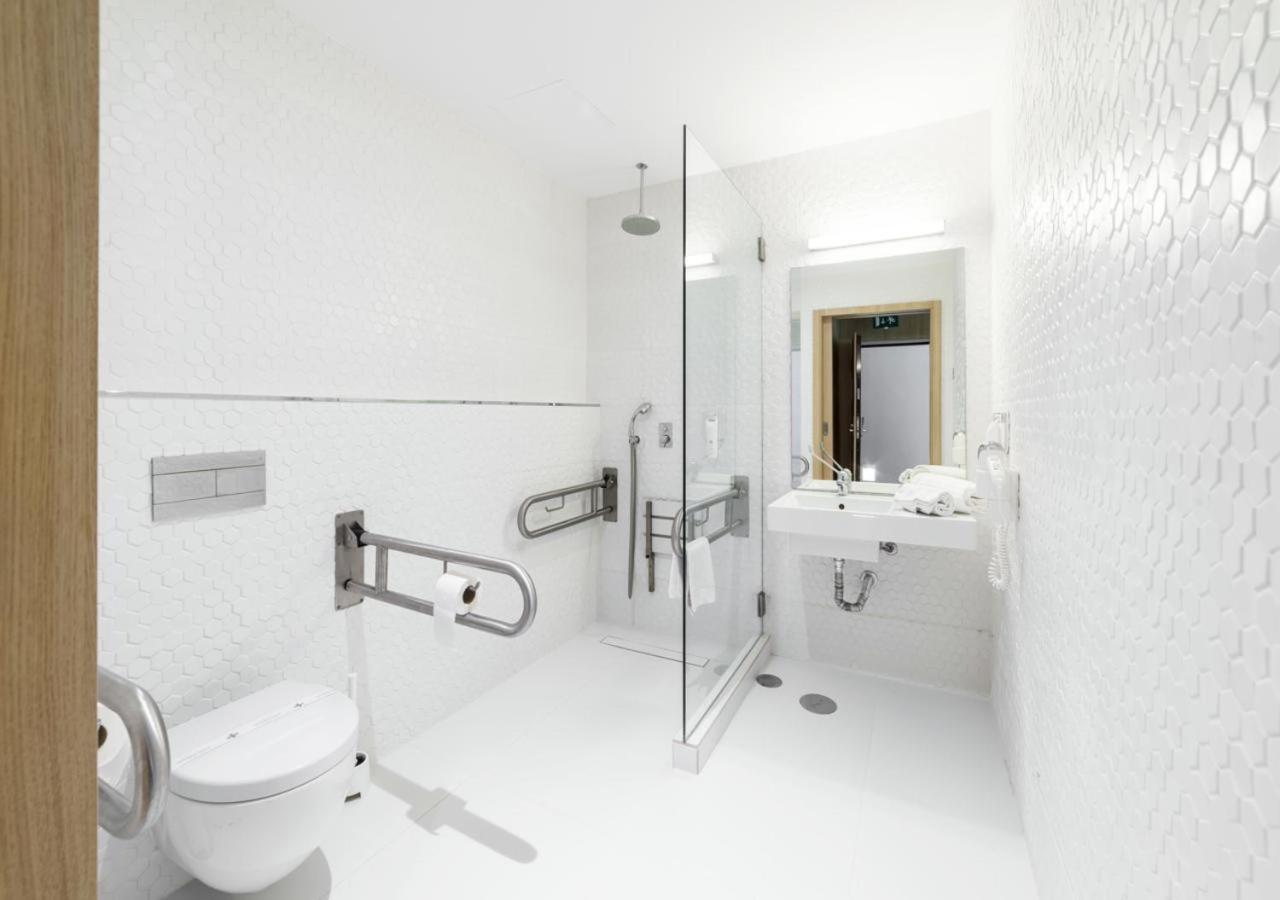 Double Room - Disability Access,1563310783:JPEG