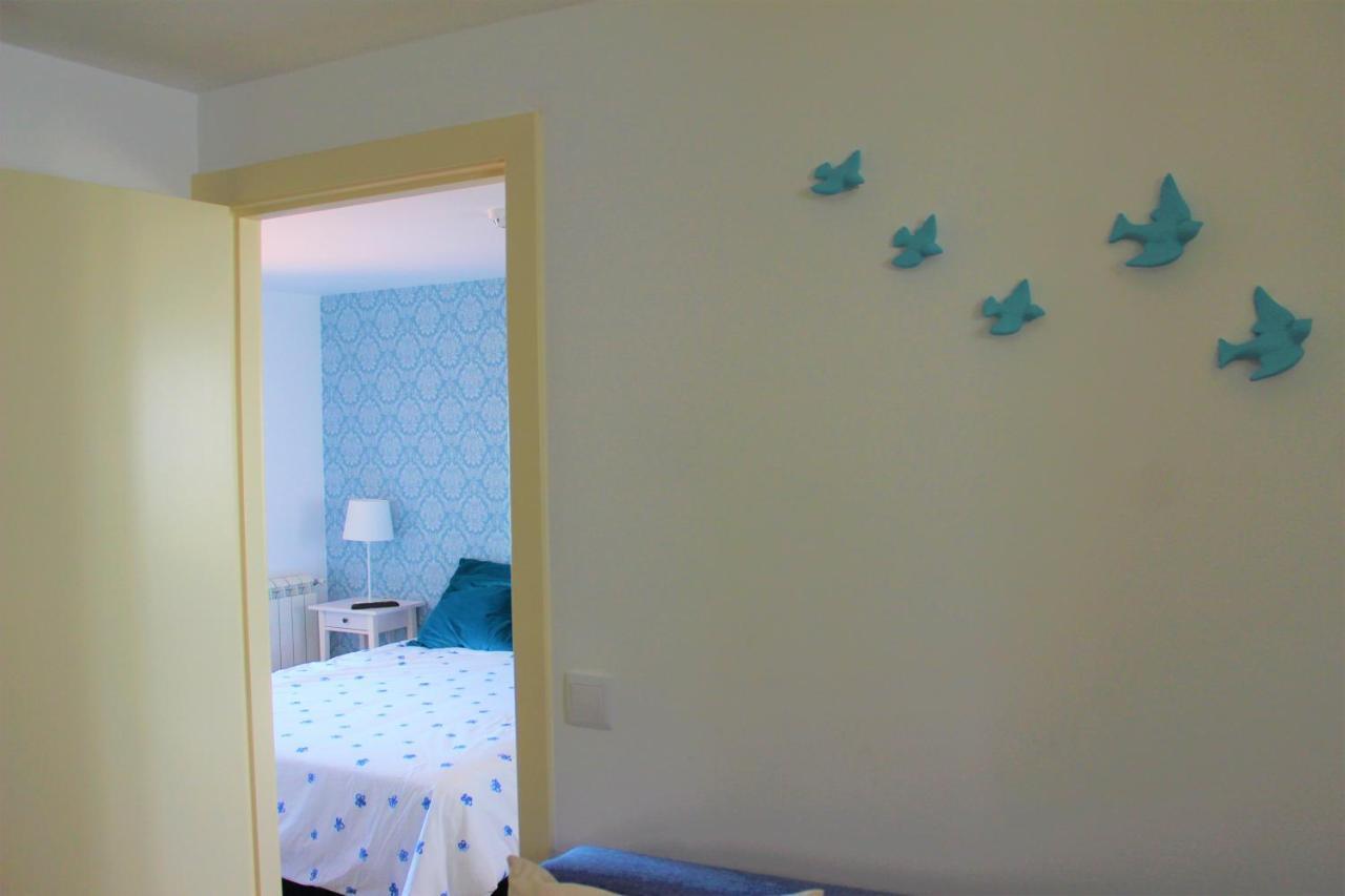 Quarto Deluxe (2 Adultos + 1 Criança)