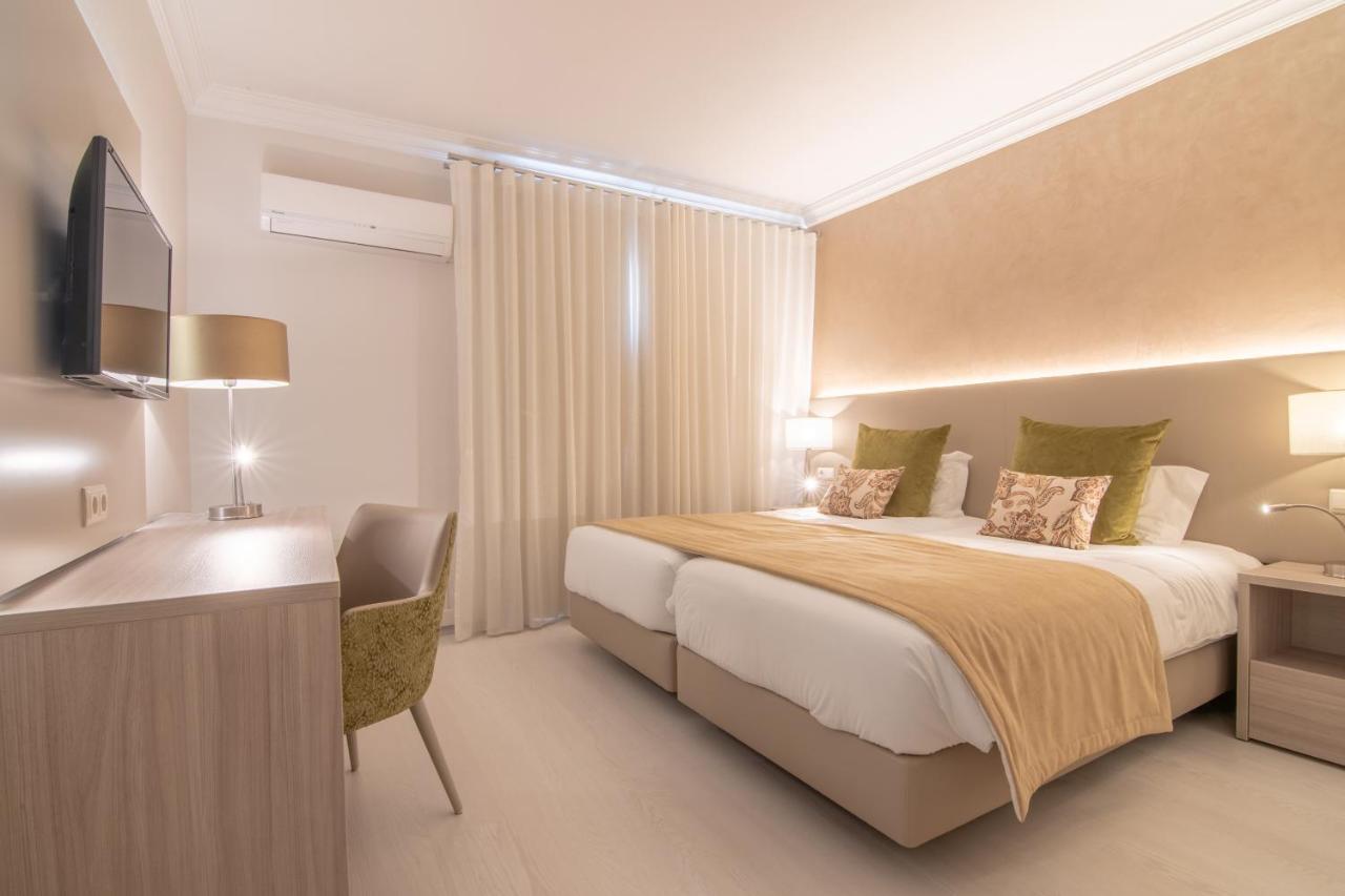 Twin Room,1295675458:JPEG