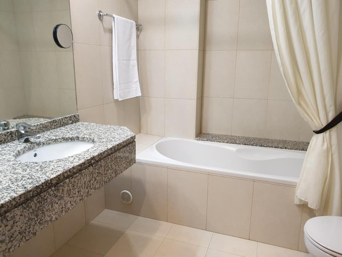 Quarto Twin com Varanda