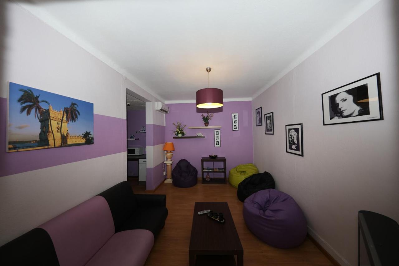 Twin Room with Shared Bathroom,998949591:JPEG