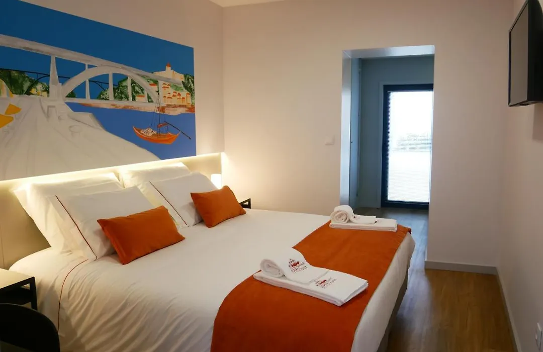 Serra Do Pilar Porto Suites-1