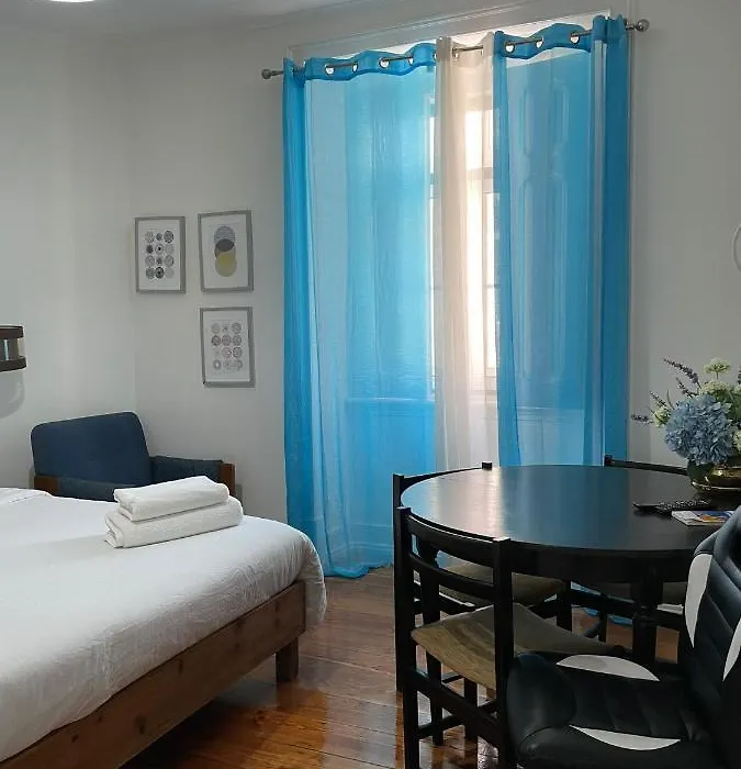 Retro M2 R4 - Lovely Double Room With Shared Bathroom-1