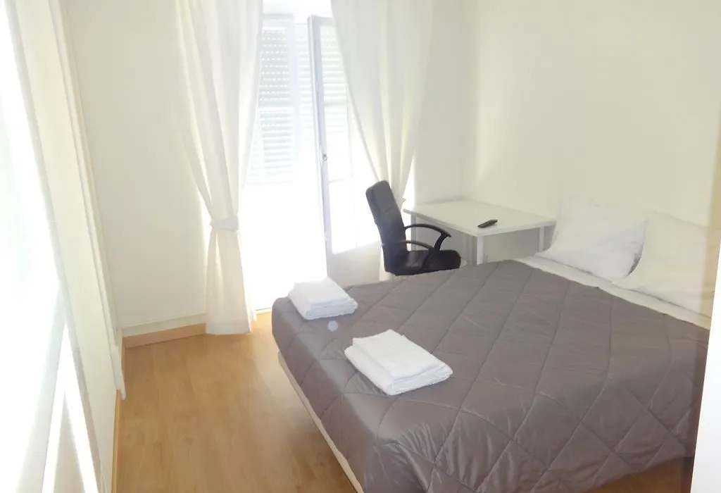 Residence Metro-Alameda-1