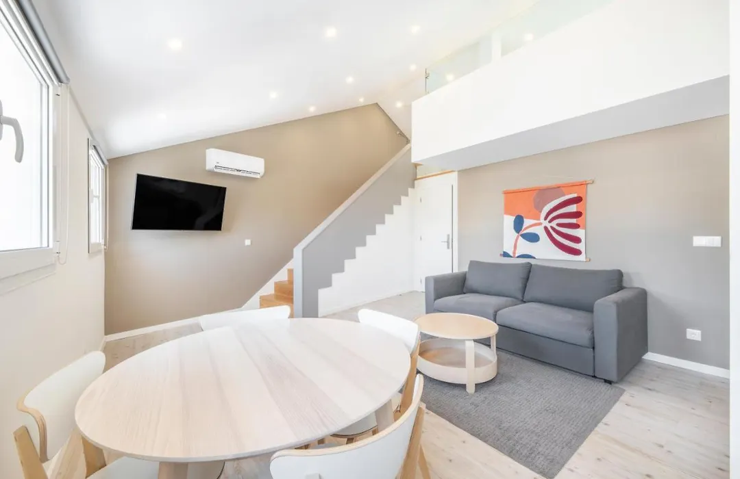 Lisbon Oriente Suites By Olala Homes-1