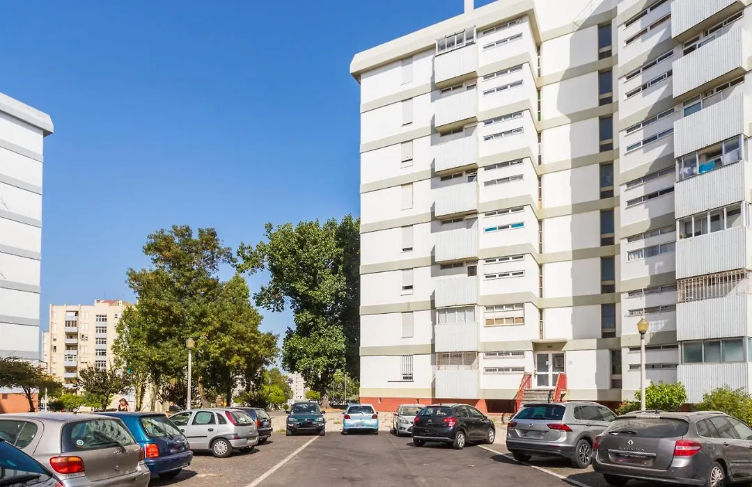 Lisbon Airport Suites-1
