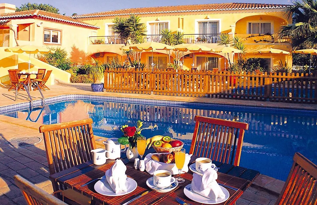 Costa D'Oiro Ambiance Village-1