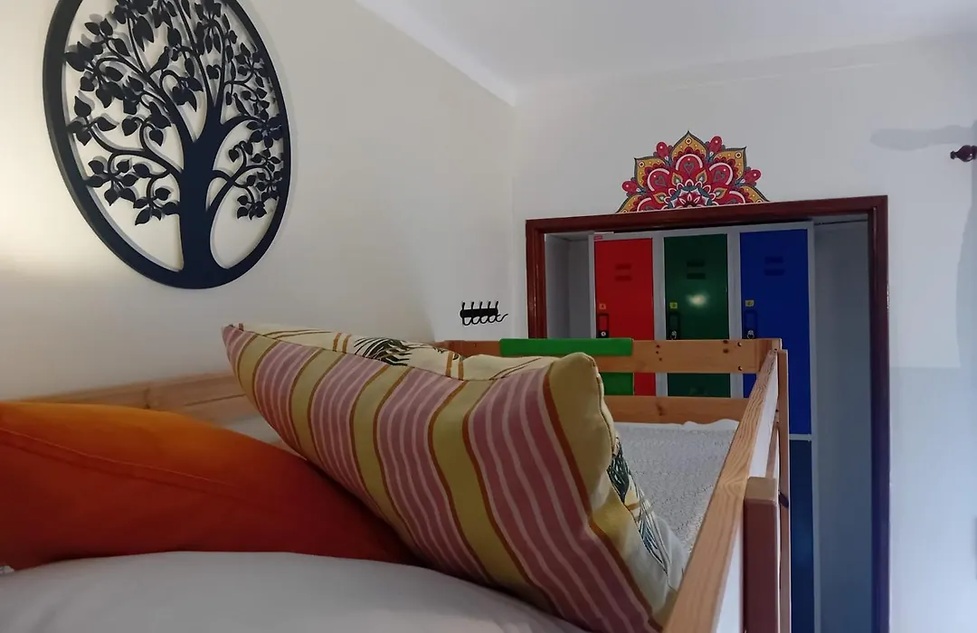 Paz & Amor Guest House - Peace & Love-1