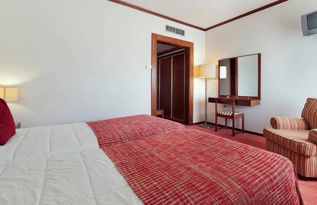 Hotel Lux Mundi-1