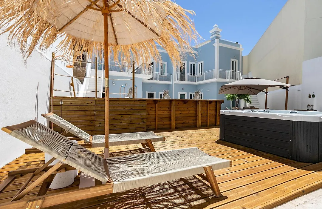 Dona Simone Boutique Suites & Studios-1