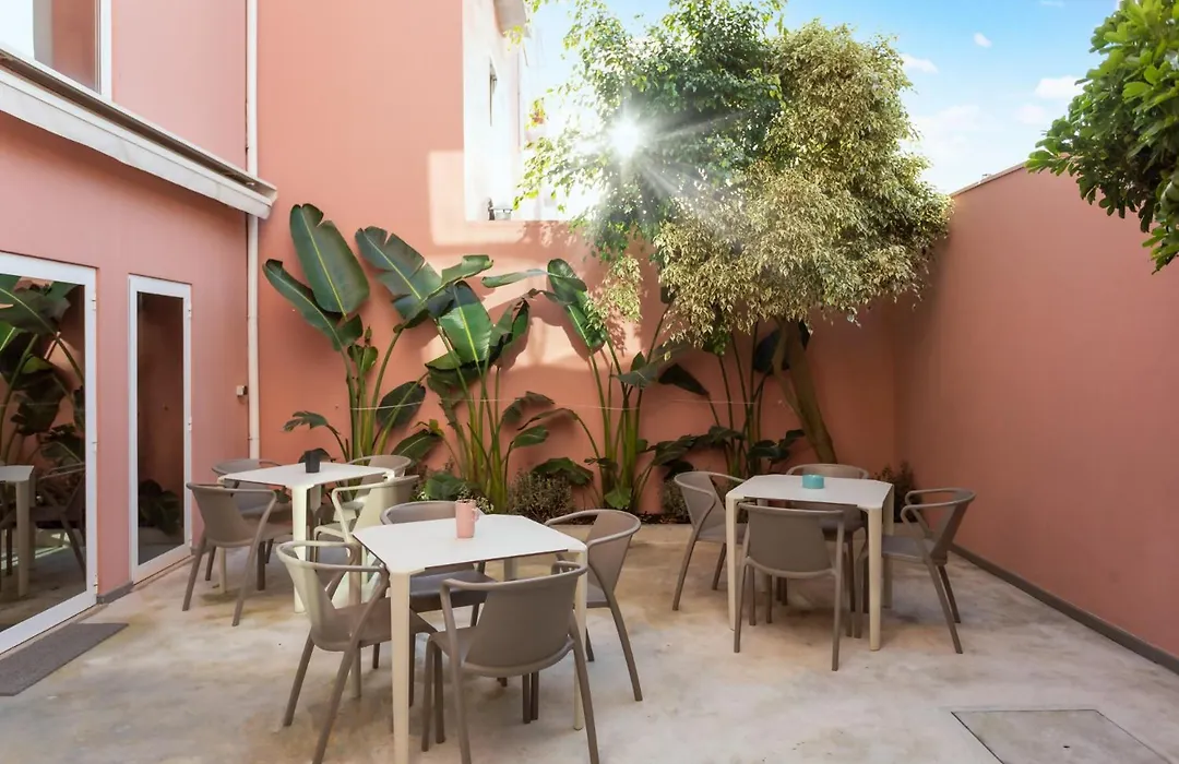 Besmart Suites With Private Wc By Home Sweet Home Aveiro-1