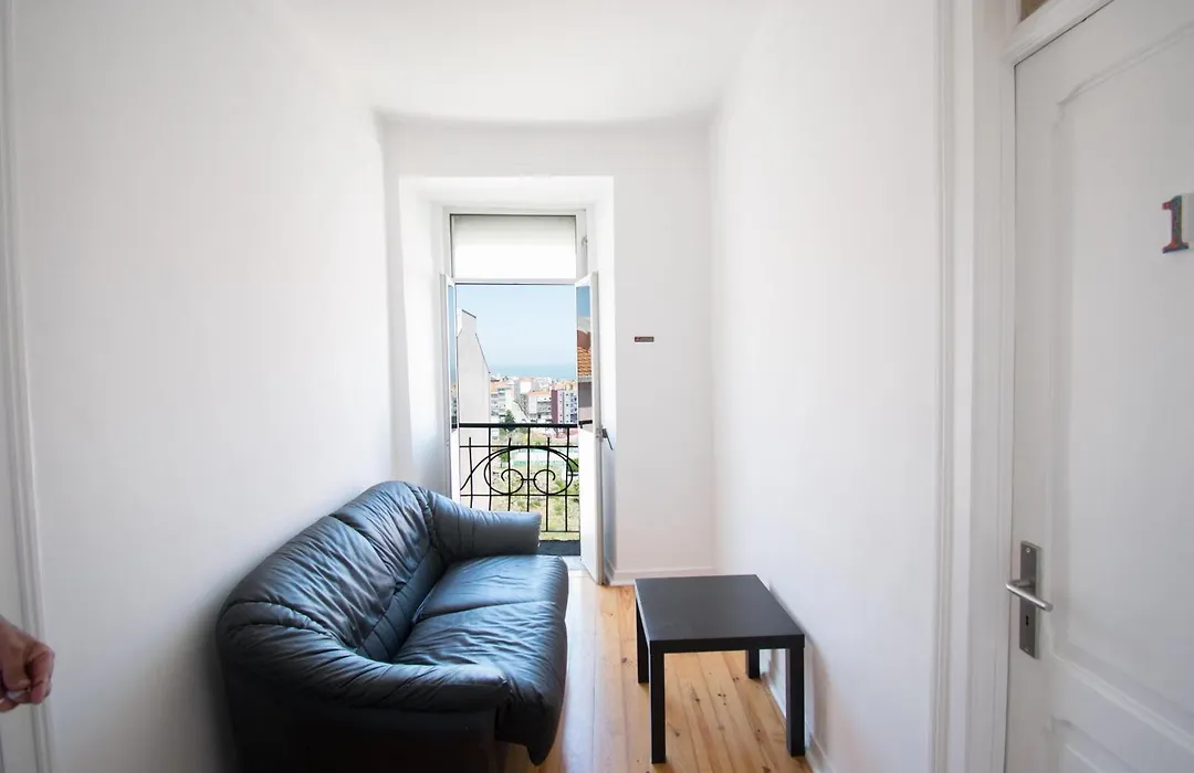 Lisbon Guesthouse-1