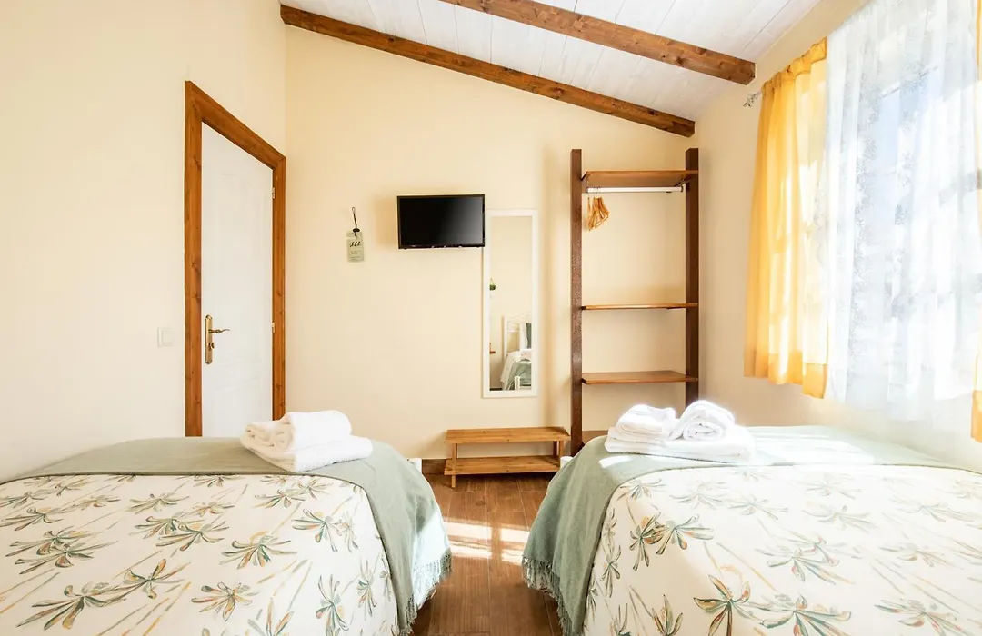 Casinha D'Avó Guesthouse-1