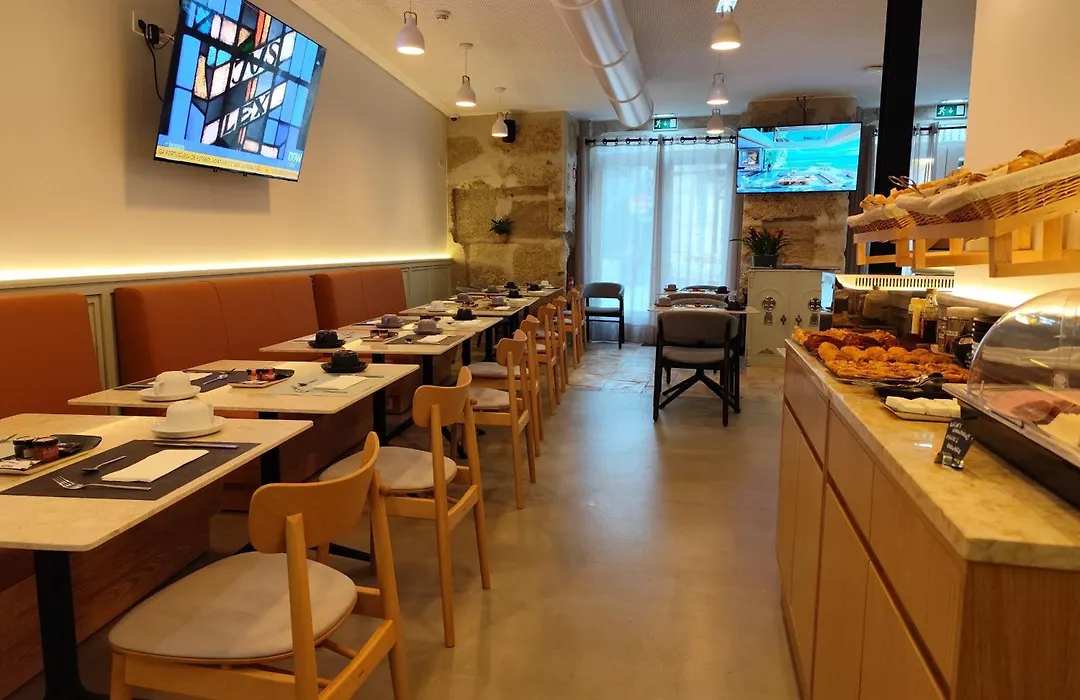 Bacalhoeiros 125 Hotel-1