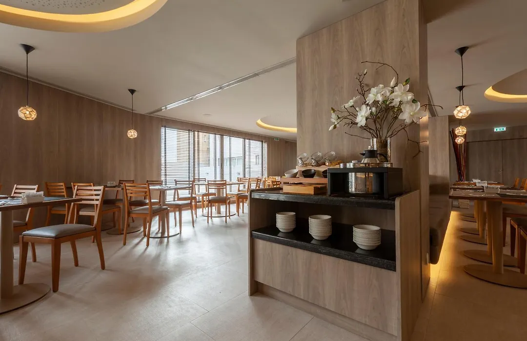 Portus Cale Hotel-1
