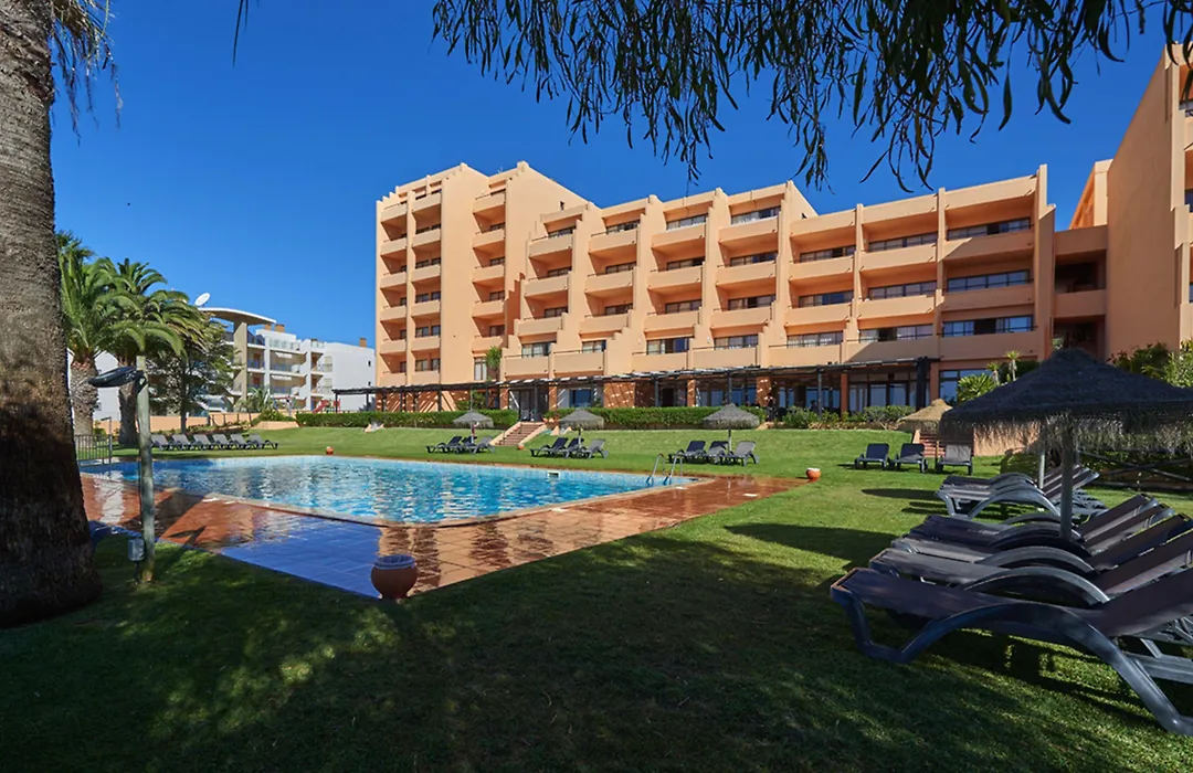 Meia Praia Lagos - Beach Club Apartments-1