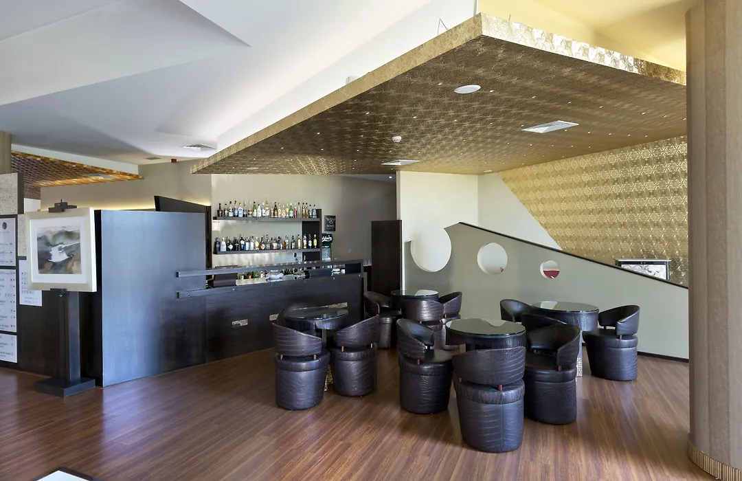 Penafiel Park Hotel & Spa-1