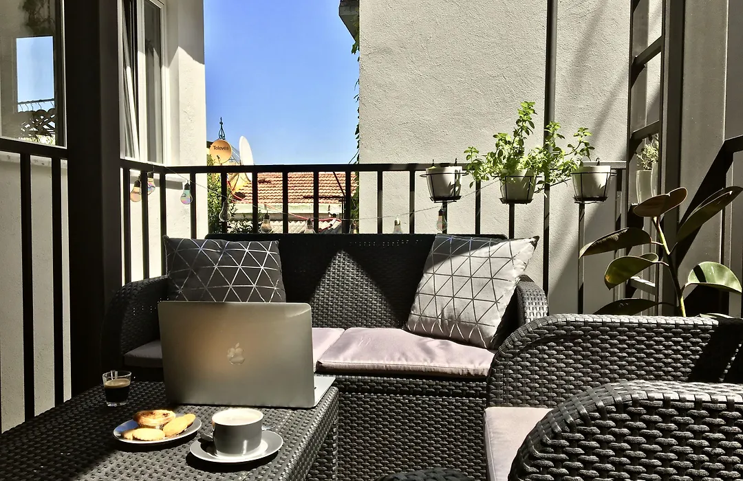 Hola Lisbon Suites-1