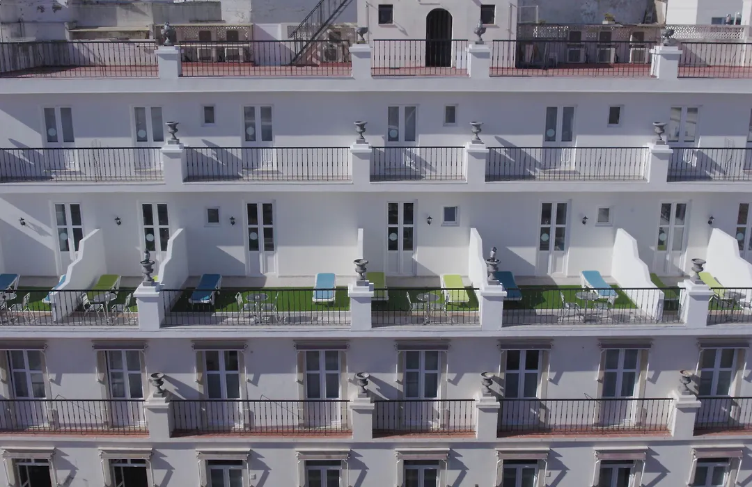 Albufeira Beach Hotel By Kavia-1