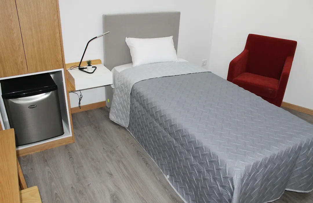 Alojamento Girassol - Guest House - Quarto Com Casa De Banho Privativa-1