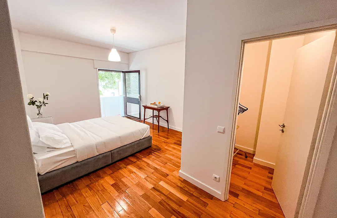 Seaside Elegance And Tranquility: Your Luxurious Porto Getaway-1