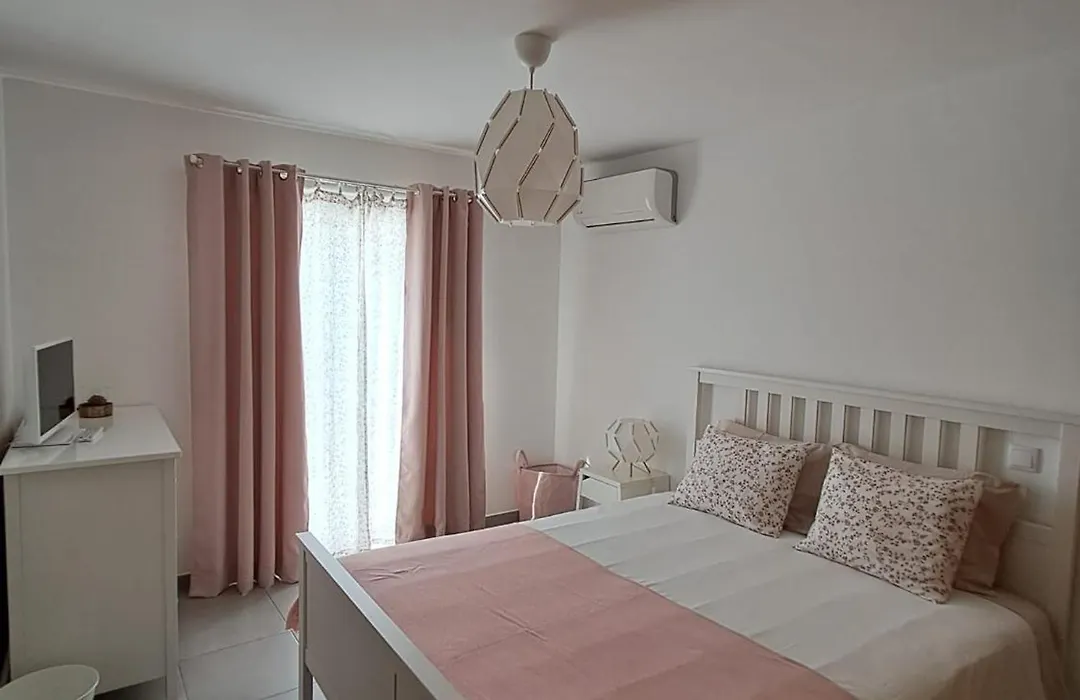 Almas Rooms-1