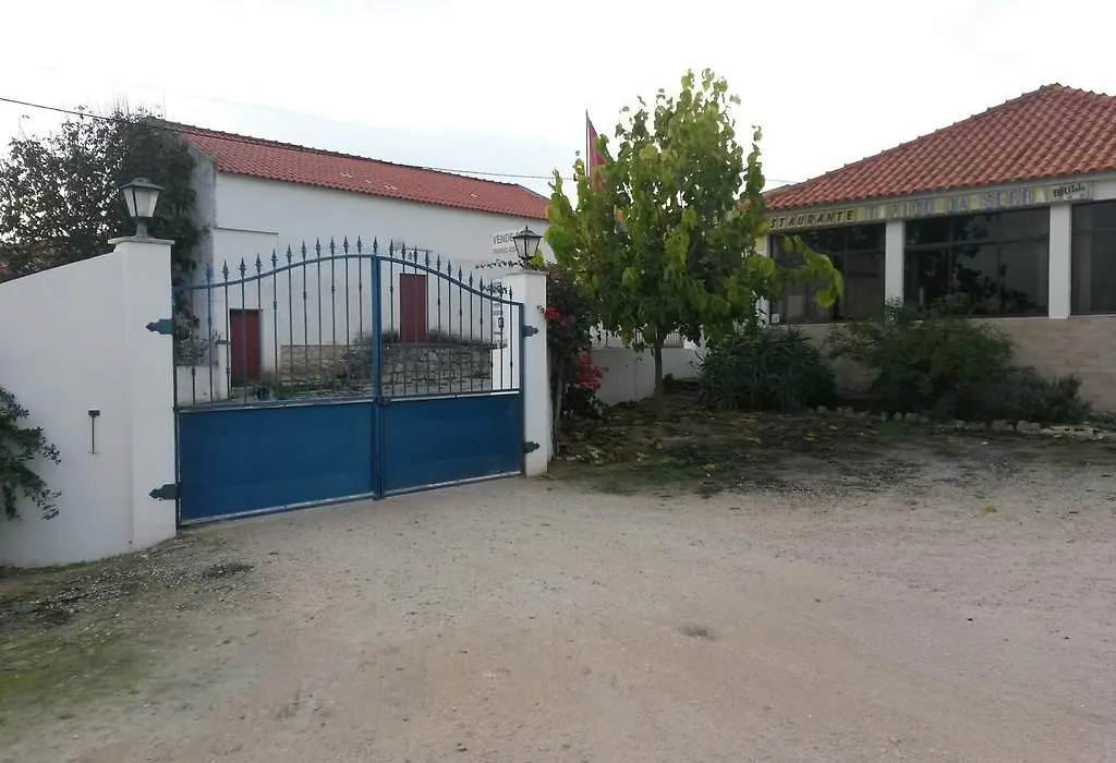Alojamentos Dos Mangues-1