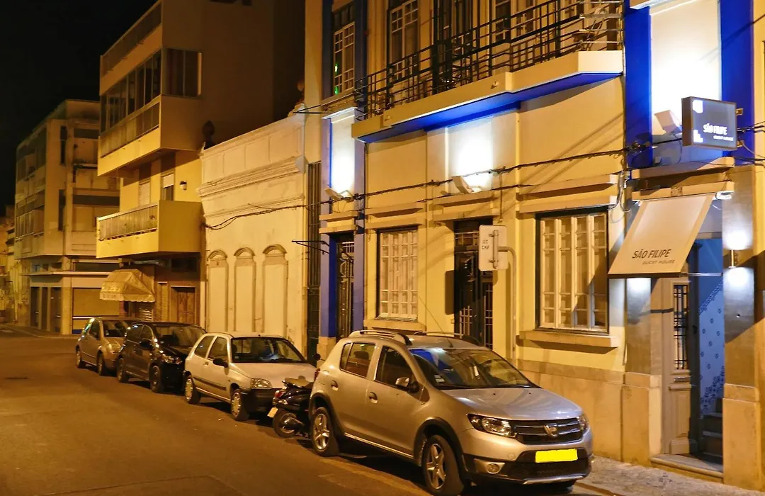 Guest House Sao Filipe-1