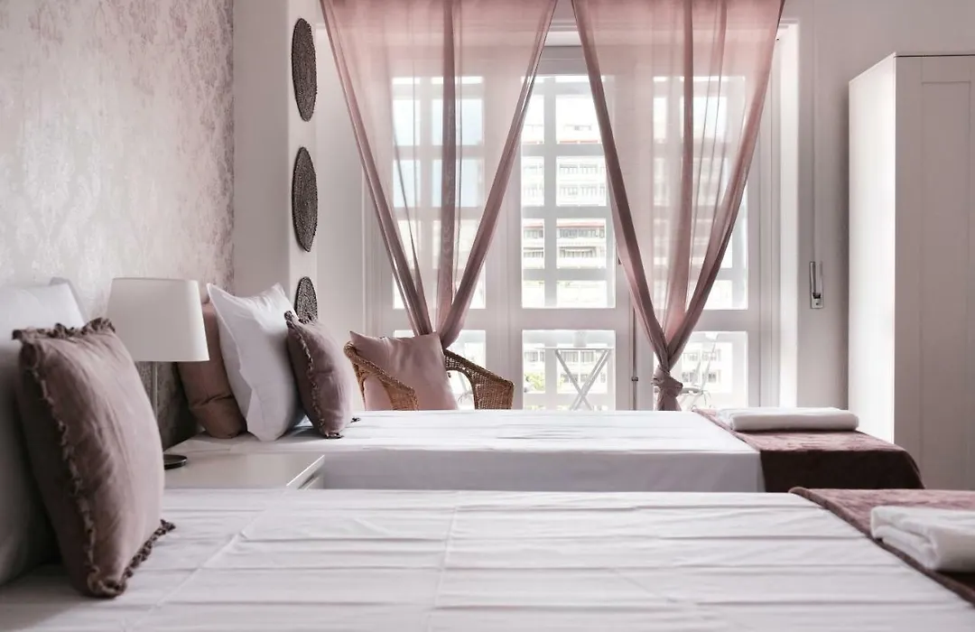 4U Lisbon Suites & Guesthouse VII Airport-1
