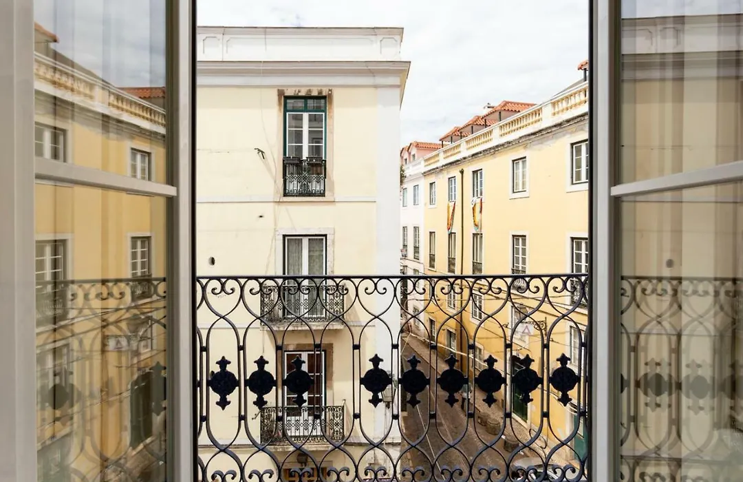 Archi-Pelago Alfama Design Suites Guesthouse-1