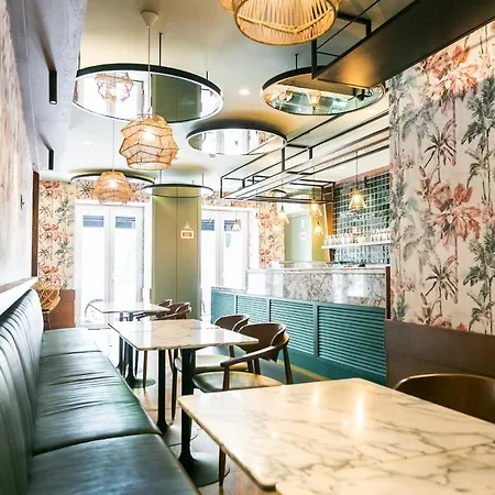 LX SoHo Boutique Hotel by RIDAN Hotels-3