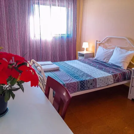 Friends In Braga - Charming Bedrooms In The Historic Center-3