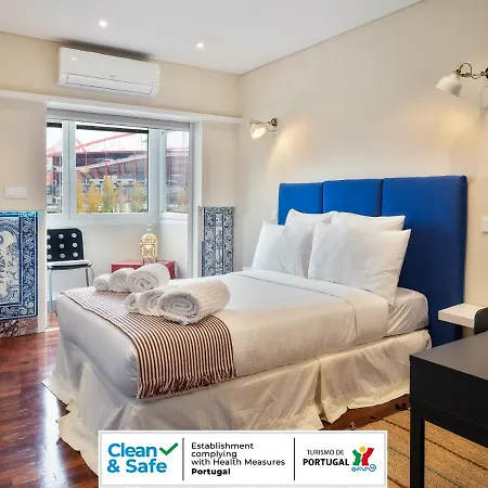 Lx Art Flats | Flat Two-2