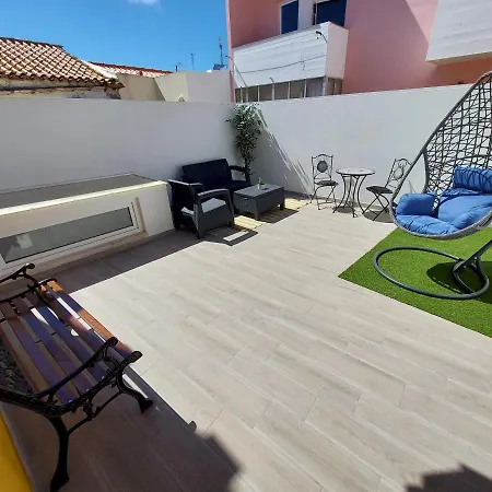 Wolley - Peniche GuestHouse-3
