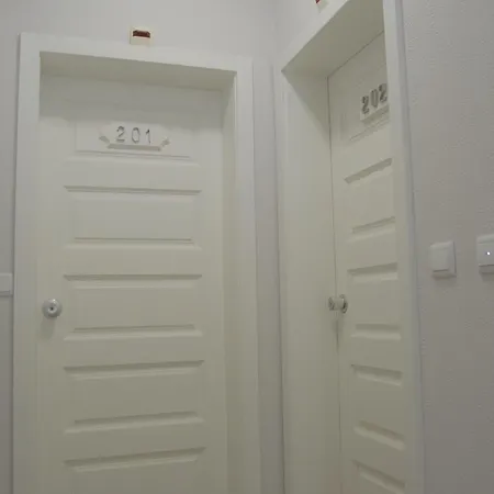 Apartamentos Turísticos Vitoria by Petit Hotels-2