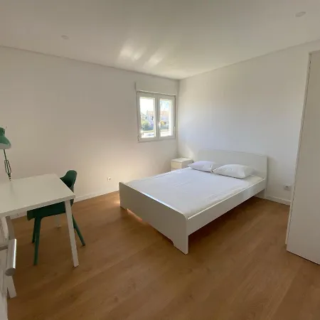 Carcavelos Beach Walking Distance Room-3
