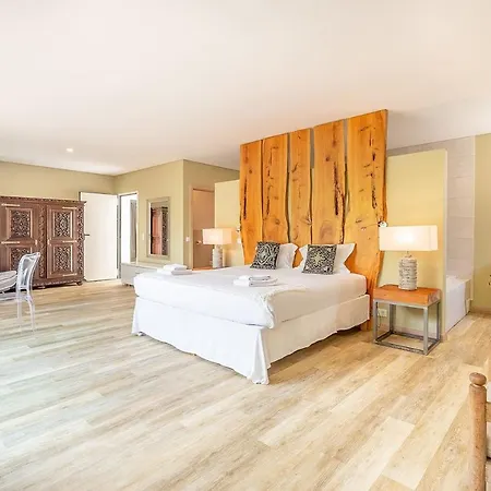 Guestready - Luxury Beach Villa With Private Pool-2