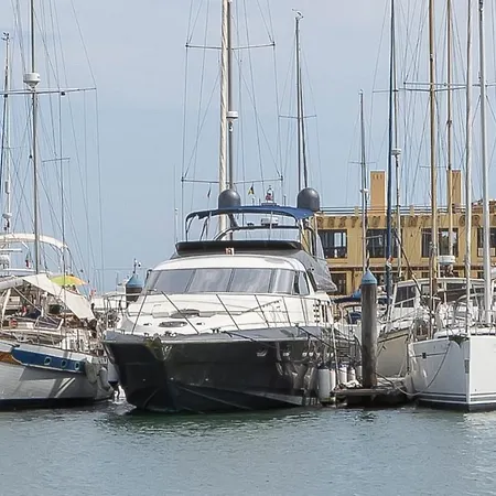 Luxury Portimao Yacht-3