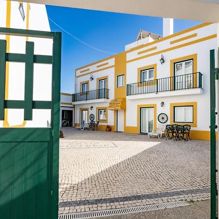Apartamentos Pátio Victória by Umbral-2