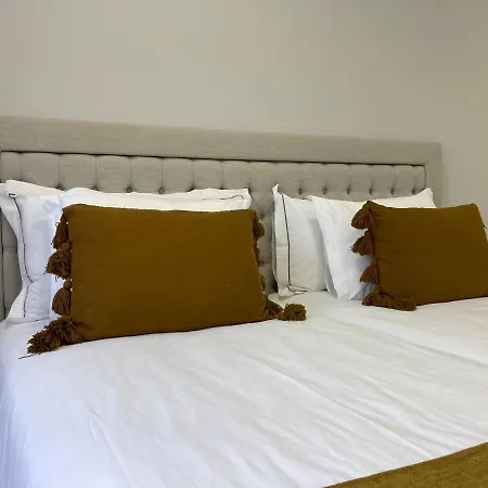 Bus Station Suites & Studios-2