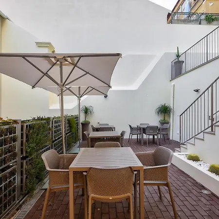 Avenue Garden-3